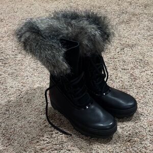 Sorel Black Boots with Gray Fur Trim
